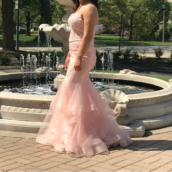 Beautiful dusty pink mermaid style, full bottom prom dress. - Picture 8 of 16